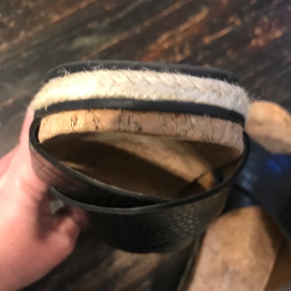 Adrienne Vittadini faux leather slides - Picture 6 of 6